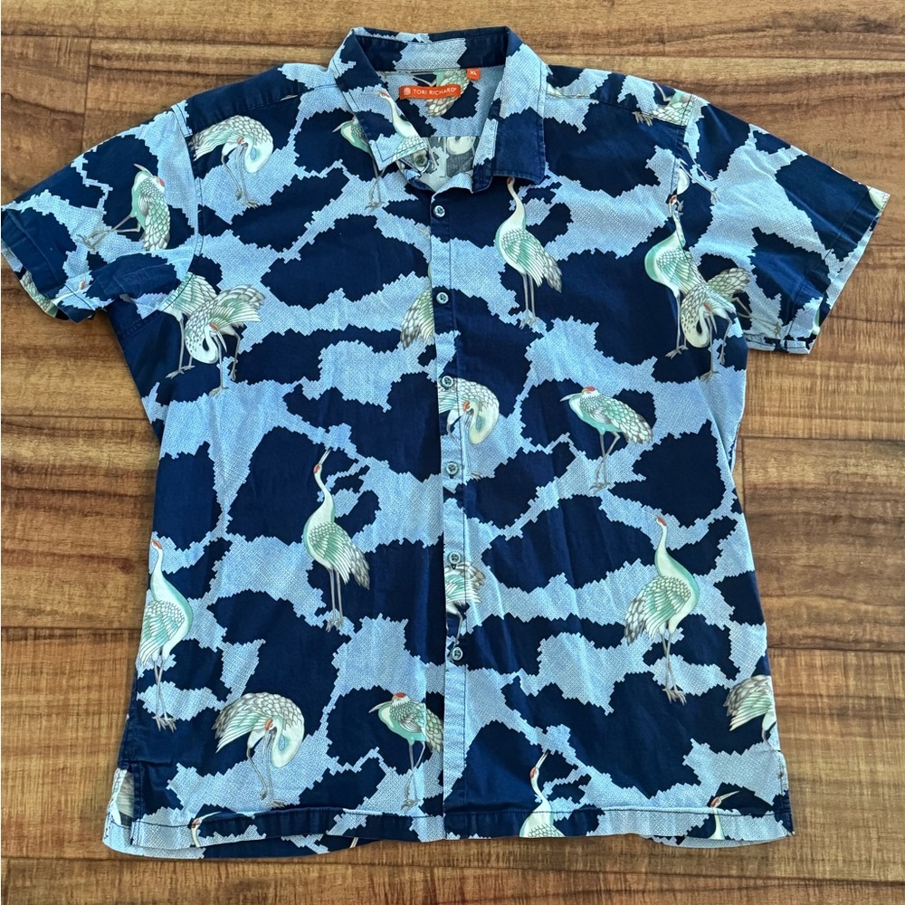 Tori Richard Japanese crane button front shirt